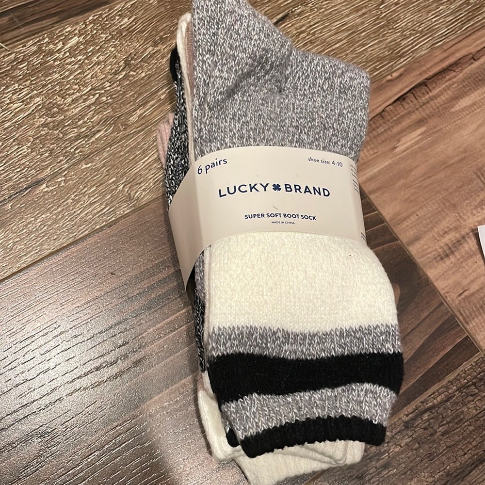 Lucky brand socks 5 pairs